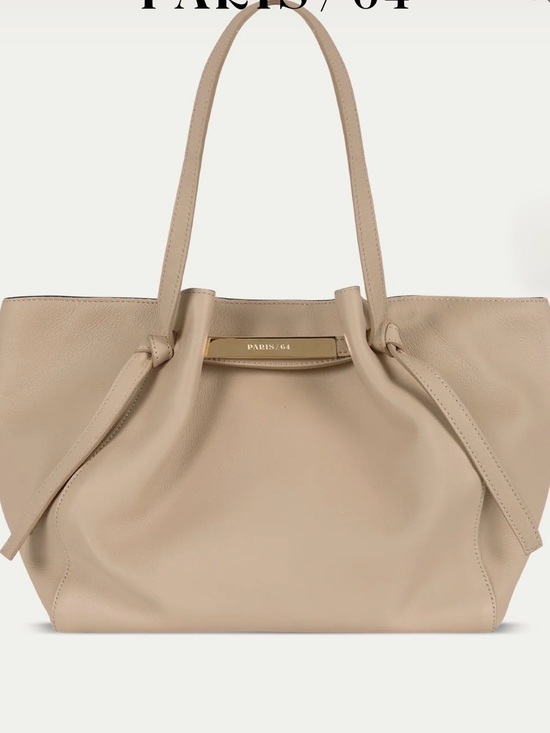 Paris / 64 Handbags - Paris 64 Manhattan Tote in nude like new!